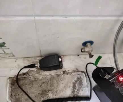 文圣屋顶漏水维修公司分享下卫生间漏水的危害及解决方法